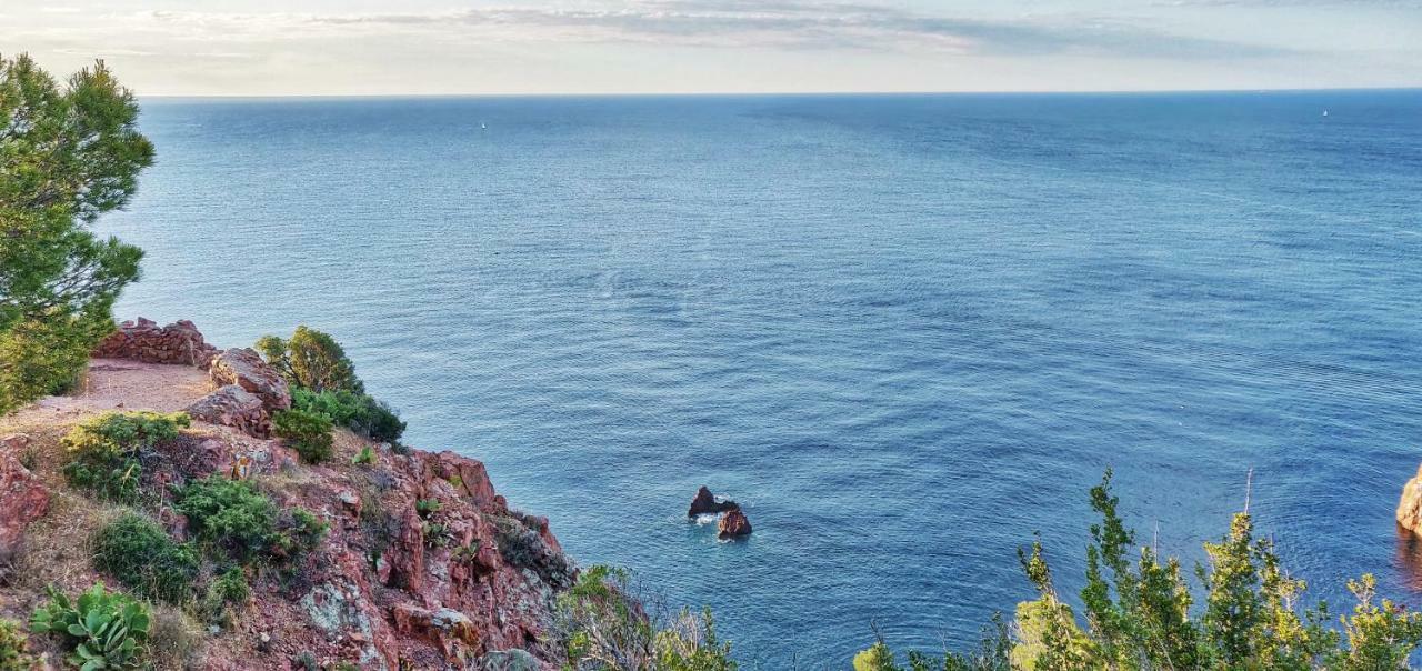 Plage A 3 Minutes A Pied Saint-Raphaël Exterior foto